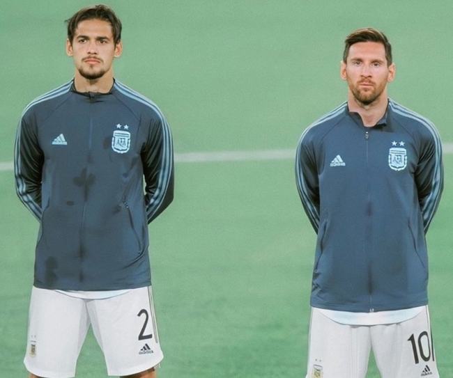 篮球CBA赛场出现冲突，裁判提前终止比赛（CBA赛场爆发冲突，裁判提前吹停比赛）