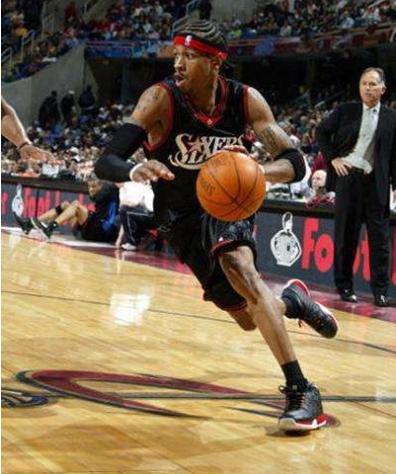 热那亚vs维罗纳：马利诺夫斯基、洛伦佐-科隆博首发，加利亚尔迪尼、焦瓦内出战（热那亚对阵维罗纳：马利诺夫斯基、洛伦佐-科隆博先发，加利亚尔迪尼与焦瓦内登场）