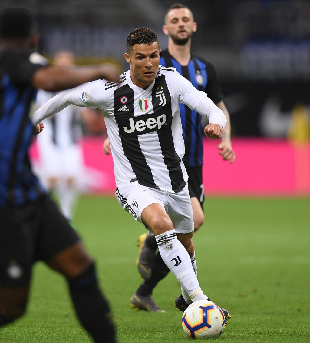 记者：若森林对安德森要价一直很高，曼城会选择埃德松（记者：若森林对安德森坚持高要价，曼城会留用埃德松）