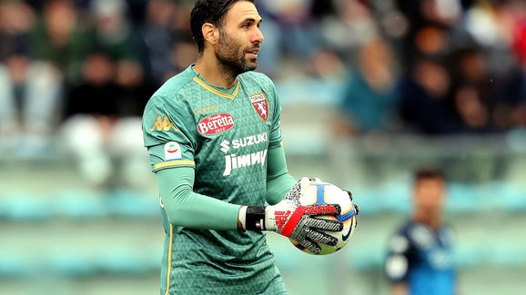 杨瀚森机会来了？克林根&罗威都将缺席今天对阵灰熊的比赛（克林根、罗威今日战灰熊缺阵，杨瀚森迎来良机）