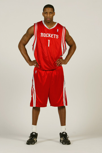 记者：王钰栋身体疲劳已返杭，不参加熊猫杯；多人也有伤病（记者：王钰栋因疲劳已回杭，缺席熊猫杯，多名球员同样带伤）