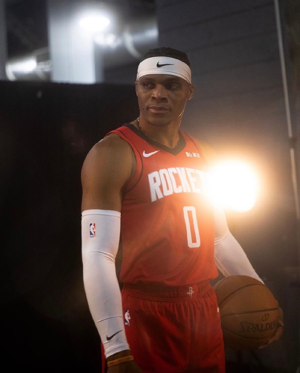 皇马跟队：库尔图瓦预计将伤缺10-12天（皇马随队记者：库尔图瓦预计伤停10至12天）