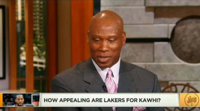 莫雷诺：第一天到米兰我还穿着卡通内裤，结果队友们都穿名牌（莫雷诺自嘲：初到米兰仍穿卡通内裤，队友却清一色名牌）