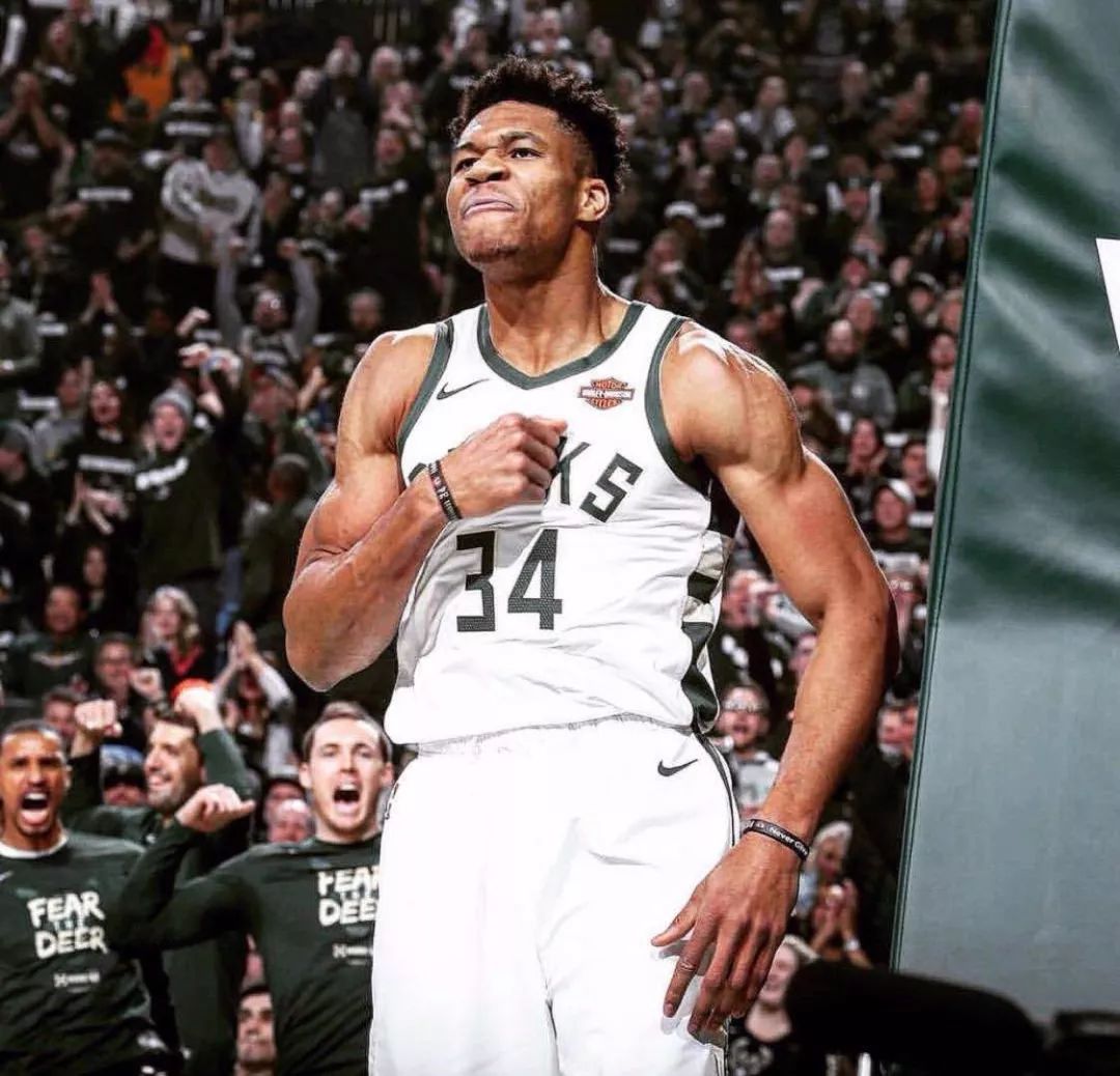 NBA半场：库里16分4板3助，勇士63-61森林狼（NBA半场战报：库里16+4+3，勇士63-61暂领先森林狼）