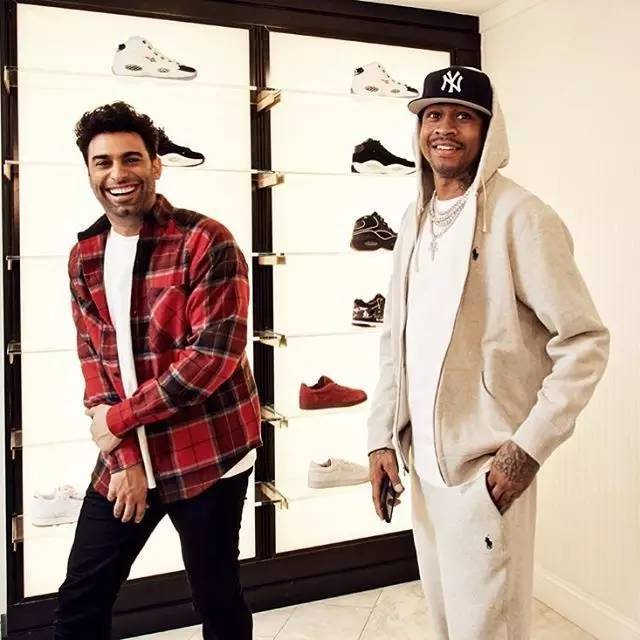 半场：塞维利亚0-0贝蒂斯，双方共一次射正（半场战报：塞维利亚与贝蒂斯互交白卷，双方合计仅1次射正）