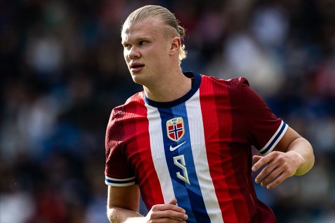 随海港夺冠，亚历斯祖成为首位夺得中超冠军的中国香港球员（海港夺冠，亚历斯祖成中超史上首位中国香港籍冠军球员）