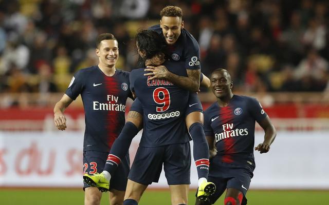 身体对抗硬得离谱（身体对抗强硬爆表）